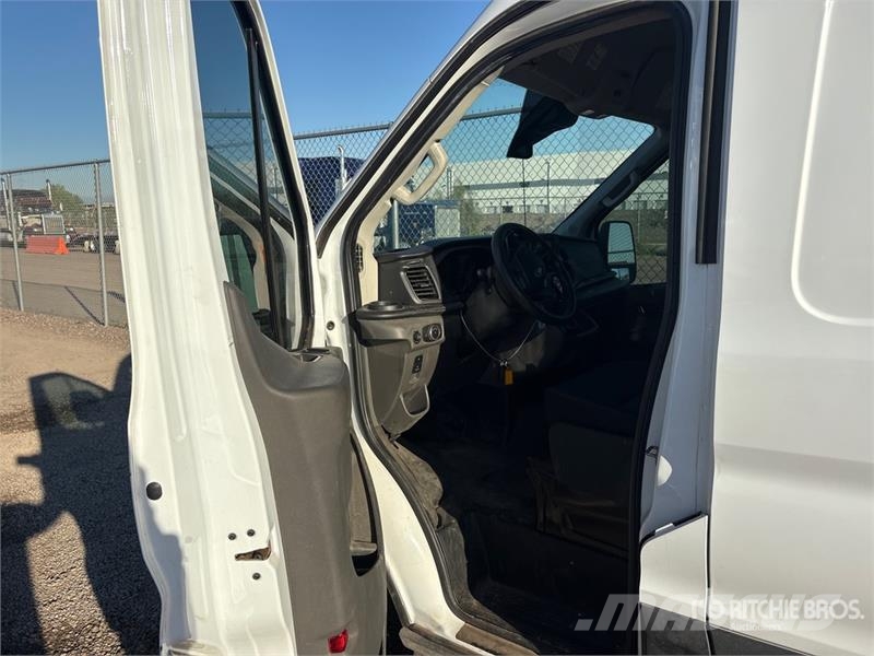 Ford Transit 350 Cargo Van Dostavna vozila / kombiji