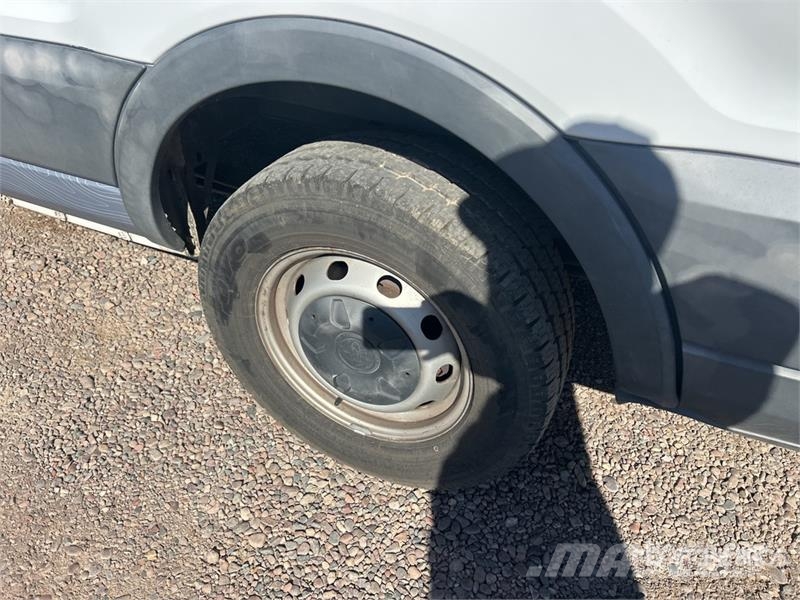 Ford Transit 350 Cargo Van Панельні фургони