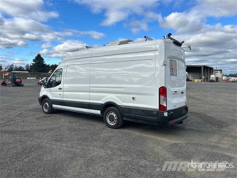 Ford Transit 350 Cargo Van Preču pārvadāšanas furgoni