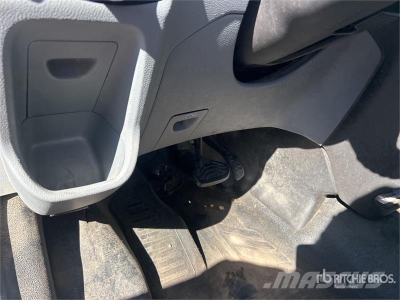 Ford Transit 350 Cargo Van Панельні фургони