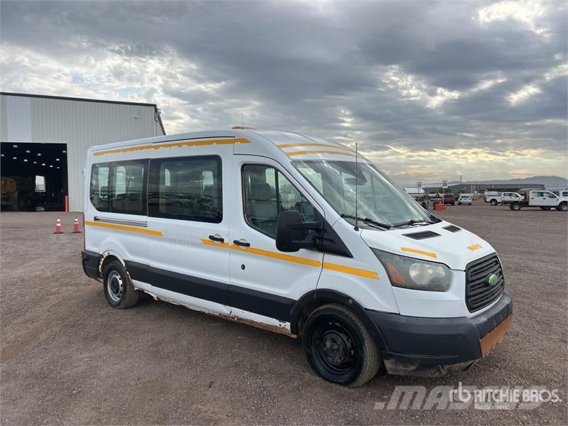 Ford Transit 350 Passenger Van 廂式貨物運輸車