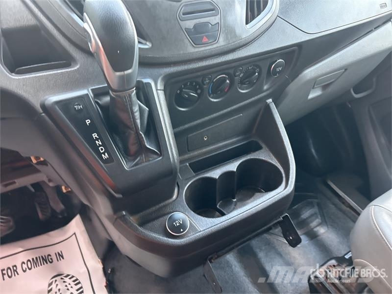 Ford Transit 350 Passenger Van 廂式貨物運輸車