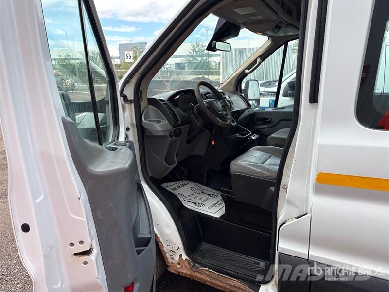 Ford Transit 350 Passenger Van Lieferwagen