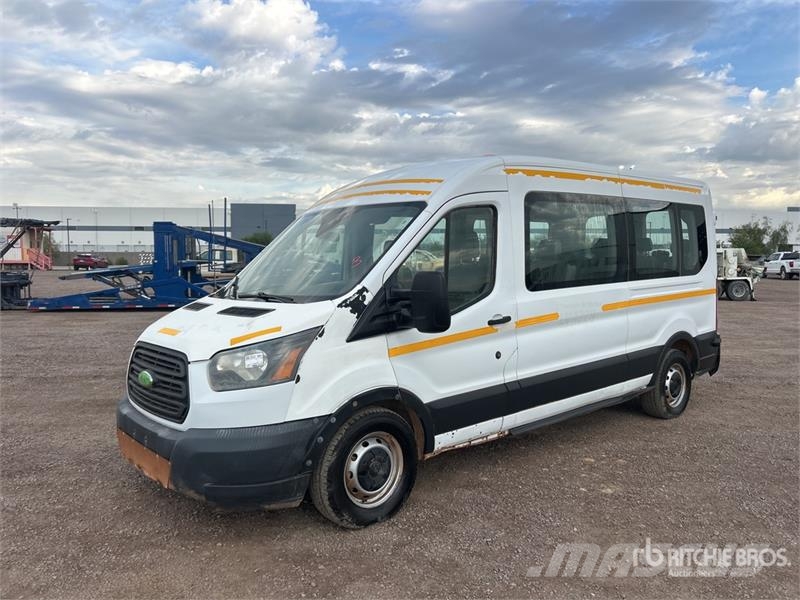 Ford Transit 350 Passenger Van 廂式貨物運輸車
