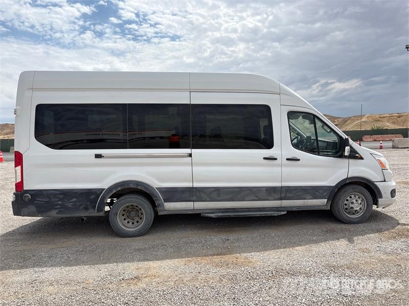 Ford Transit 350 XLT 15 Passenger Van Furgonetas cerradas