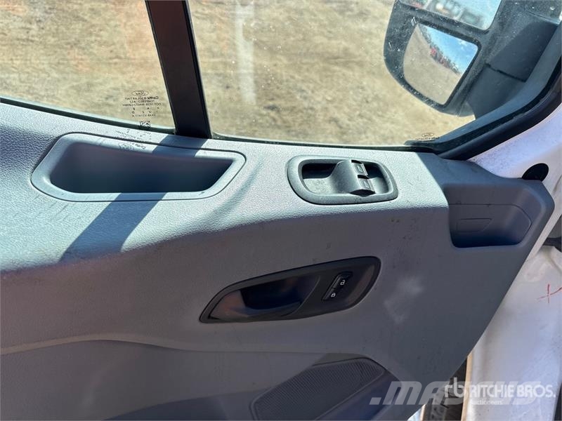 Ford Transit 350 XLT 12 Passenger Van Preču pārvadāšanas furgoni