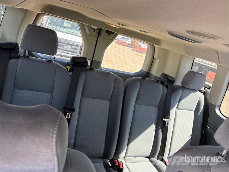 Ford Transit 350 XLT 12 Passenger Van Preču pārvadāšanas furgoni