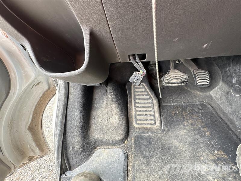 Ford Transit 350 XLT 15 Passenger Van Furgonetas cerradas