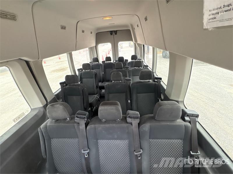 Ford Transit 350 XLT 15 Passenger Van Furgonetas cerradas