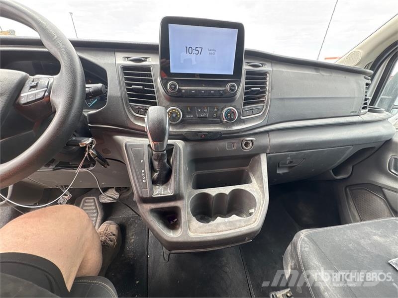 Ford Transit 350 XLT 15 Passenger Van Furgonetas cerradas