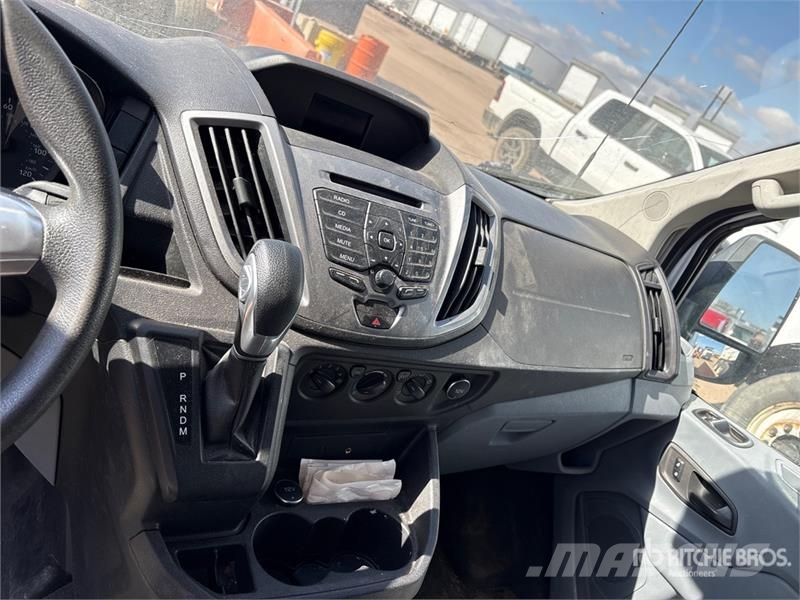 Ford Transit 350 XLT 12 Passenger Van Preču pārvadāšanas furgoni