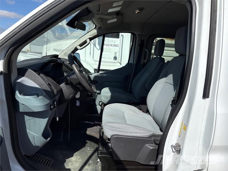 Ford Transit 350 XLT 12 Passenger Van Preču pārvadāšanas furgoni