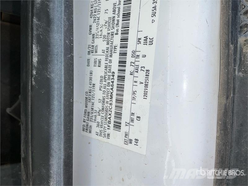 Ford Transit 350 XLT 15 Passenger Van 패널 화물차