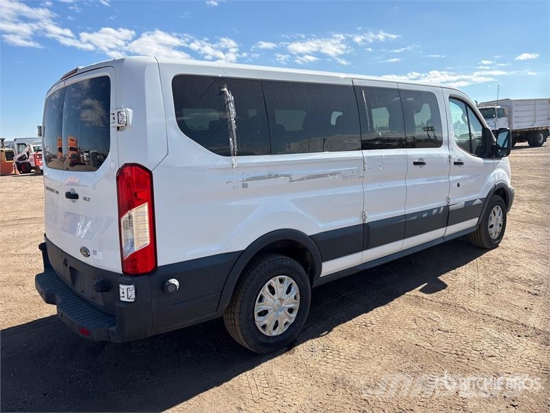 Ford Transit 350 XLT 12 Passenger Van Preču pārvadāšanas furgoni