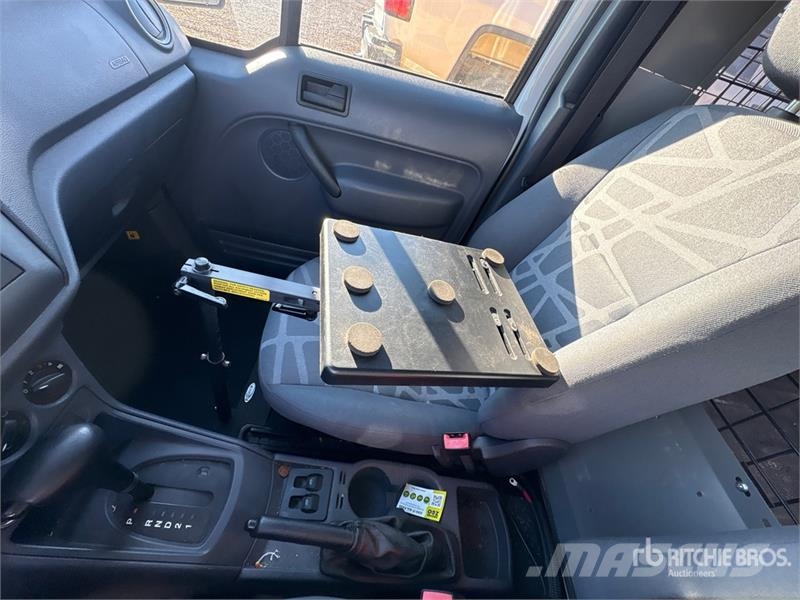Ford Transit Connect Preču pārvadāšanas furgoni