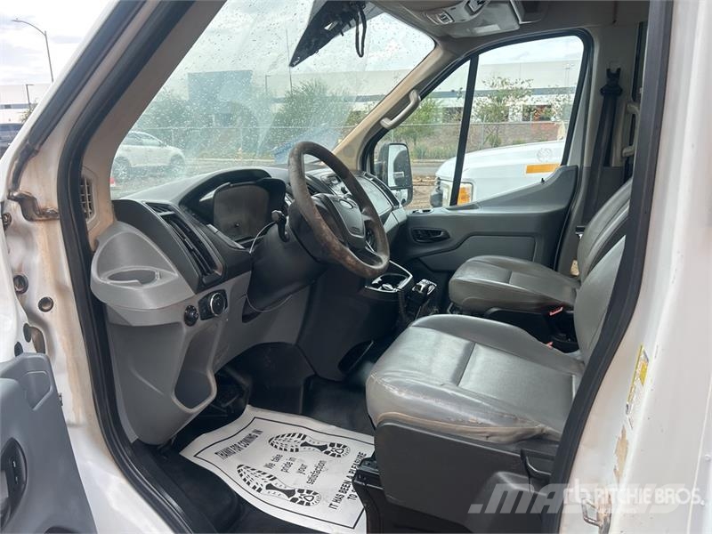 Ford Transit Passenger Van Dostavna vozila / kombiji