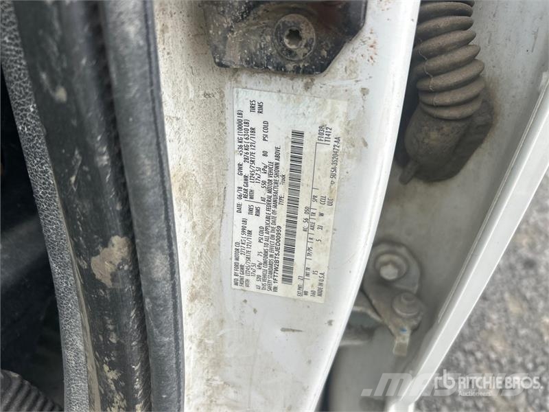 Ford XL 4x4 Crew Cab Pickup 其他