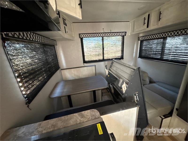 Forest River 21CK 26 ft 2 in T/A Travel Trailer 其他拖車