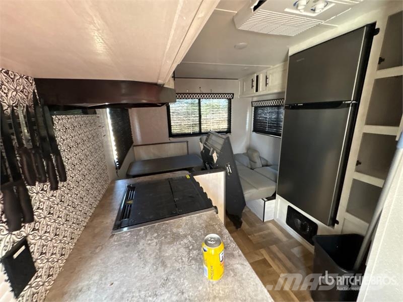 Forest River 21CK 26 ft 2 in T/A Travel Trailer 其他拖車