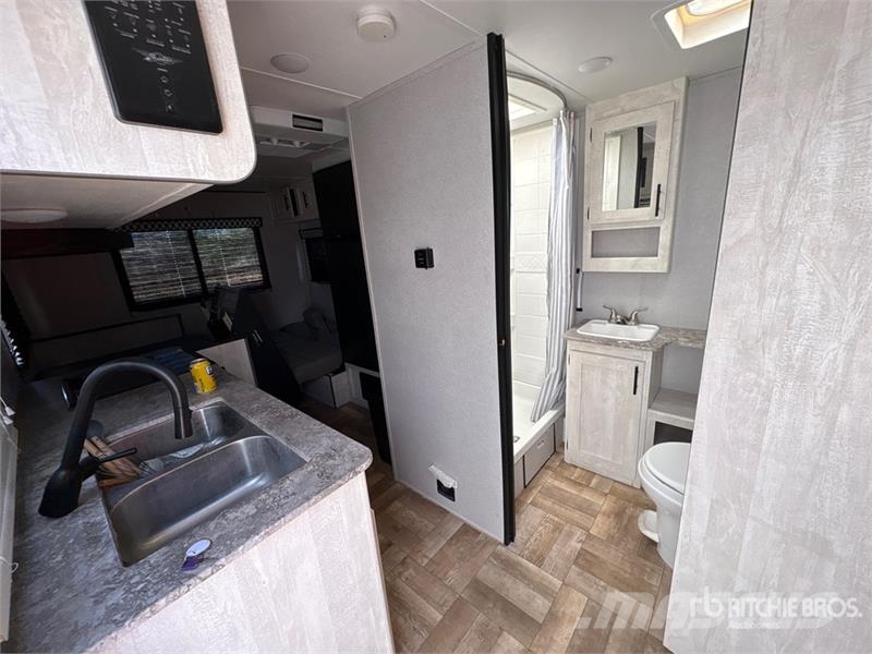 Forest River 21CK 26 ft 2 in T/A Travel Trailer 其他拖車
