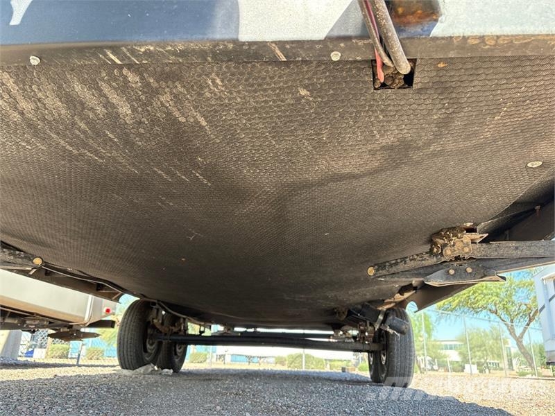 Forest River 21CK 26 ft 2 in T/A Travel Trailer 其他拖車