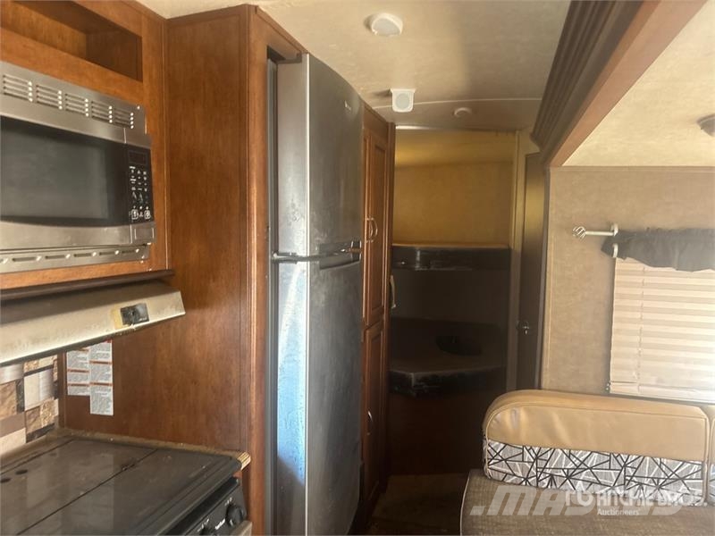 Forest River 24 ft T/A Travel Trailer Otros remolques