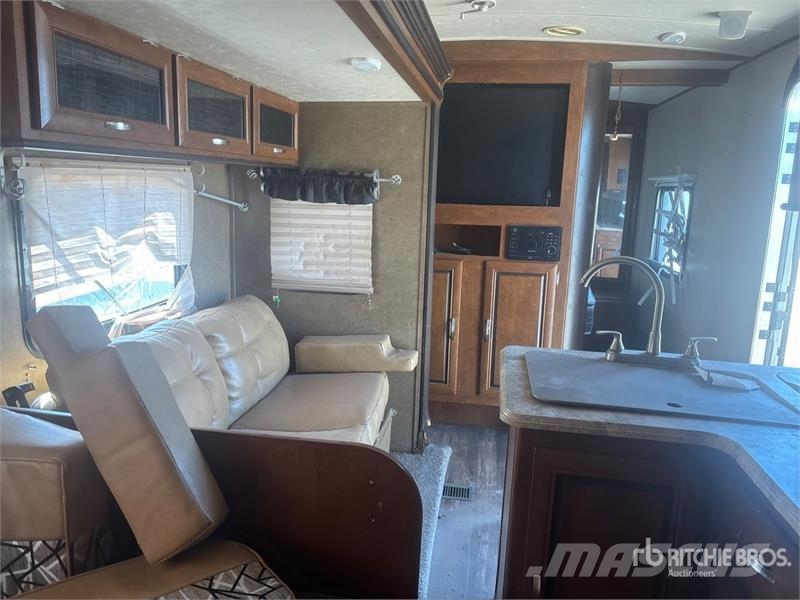 Forest River 24 ft T/A Travel Trailer Otros remolques