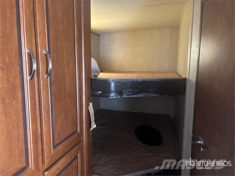 Forest River 24 ft T/A Travel Trailer Otros remolques