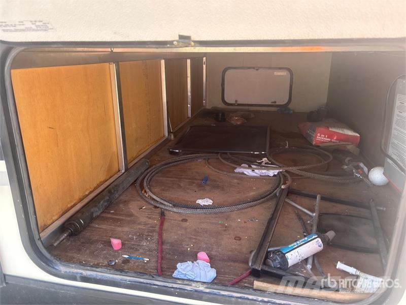 Forest River 24 ft T/A Travel Trailer Otros remolques