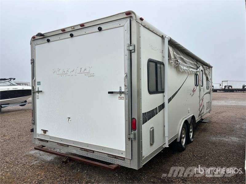 Forest River Work & Play 24 ft T/A Toy Hauler Travel Trailer Autre remorque