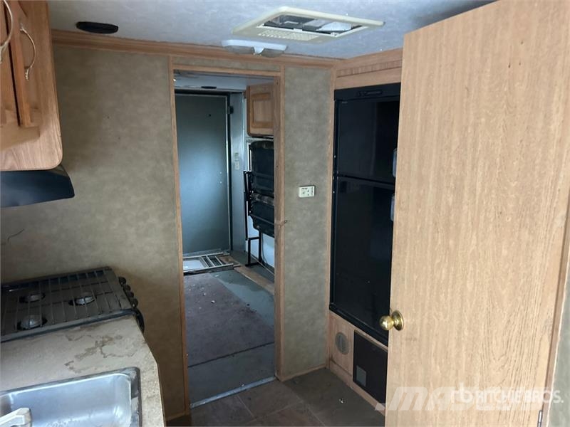 Forest River Work & Play 24 ft T/A Toy Hauler Travel Trailer Autre remorque