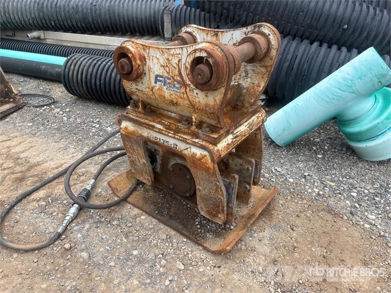 FRD 28 in Plate Compactor Attachment Vibroplater