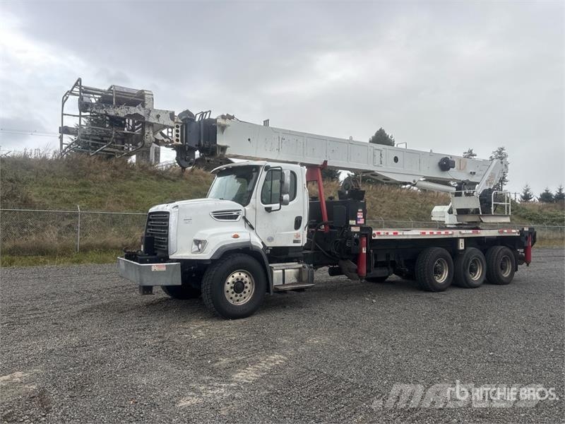 Freightliner 108SD Kamioni sa kranom