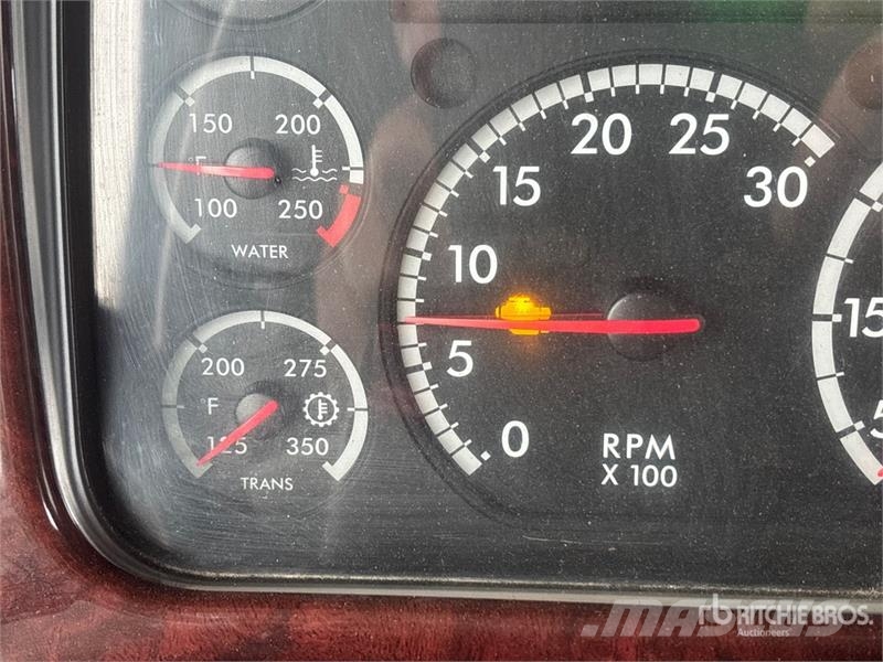 Freightliner 108SD Kamioni sa kranom