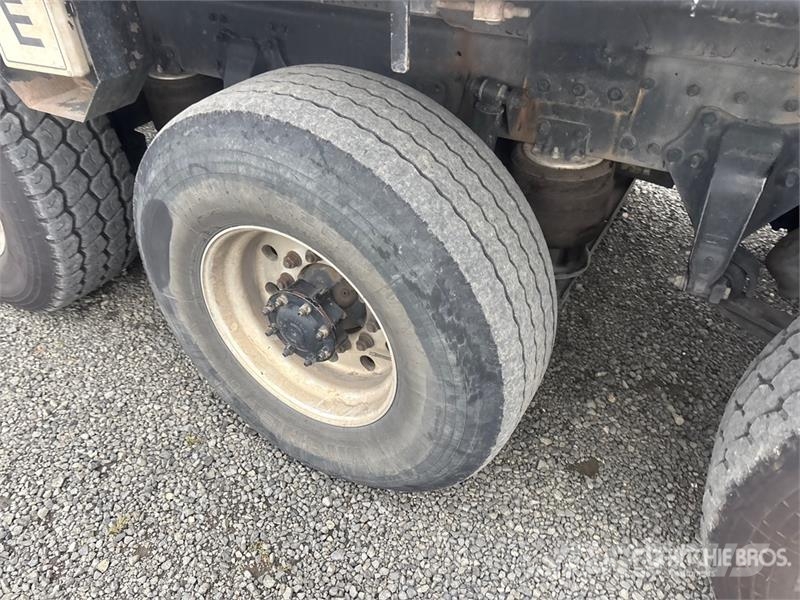 Freightliner 108SD Kamioni sa kranom