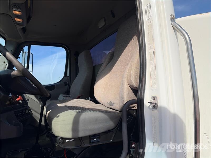 Freightliner 108SD Caminhão-pipa