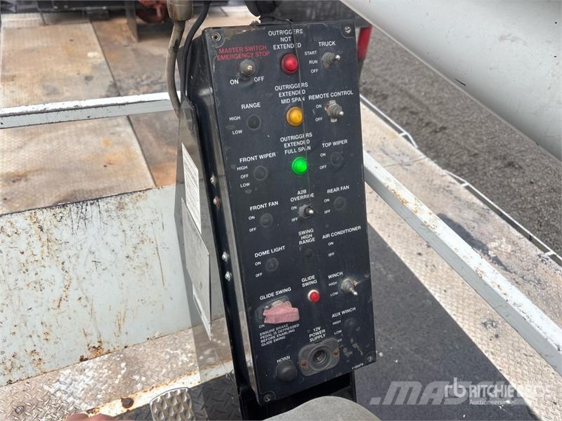 Freightliner 108SD Kamioni sa kranom