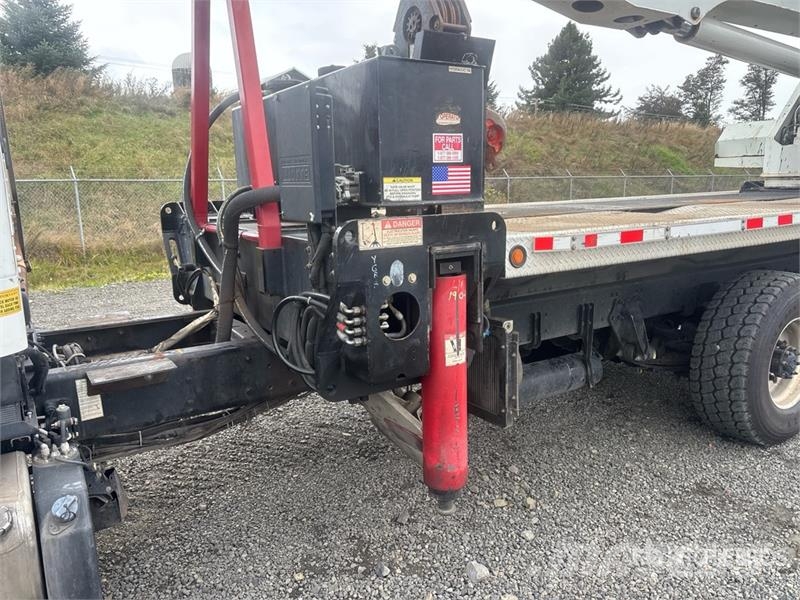Freightliner 108SD Kamioni sa kranom