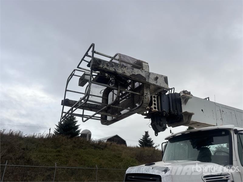 Freightliner 108SD Kamioni sa kranom