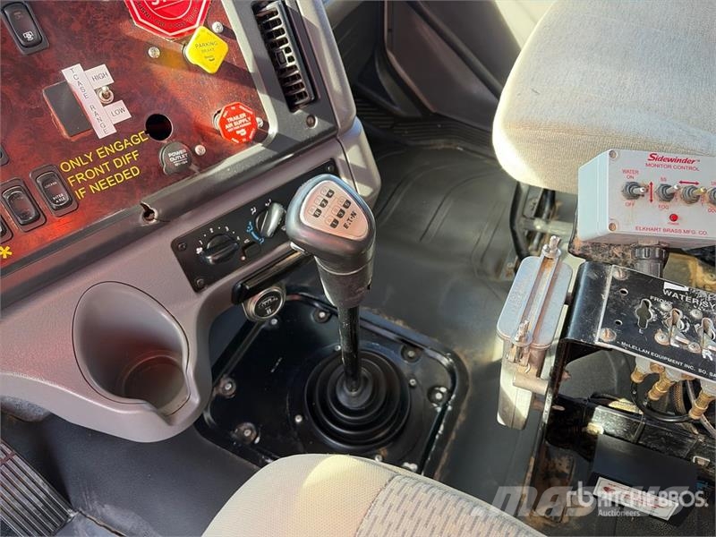 Freightliner 108SD Caminhão-pipa