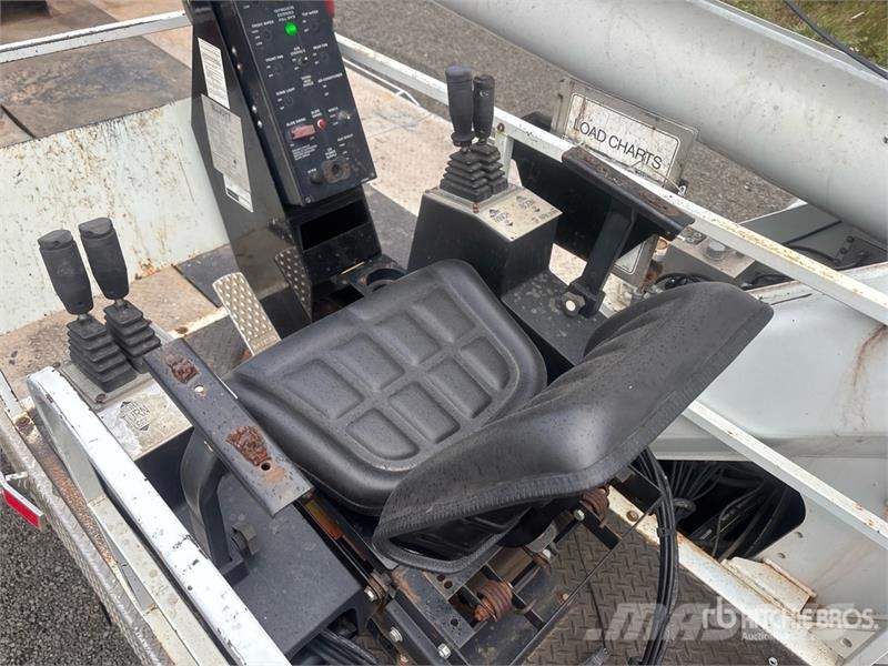 Freightliner 108SD Kamioni sa kranom
