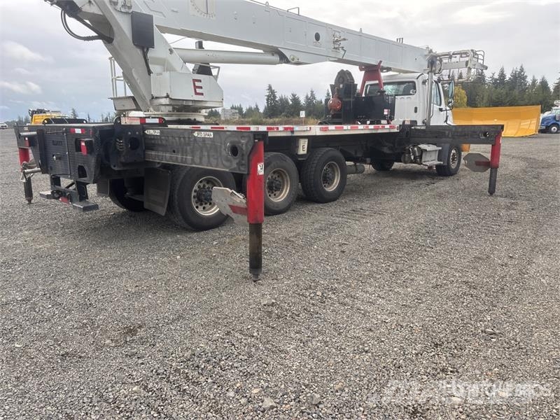 Freightliner 108SD Kamioni sa kranom