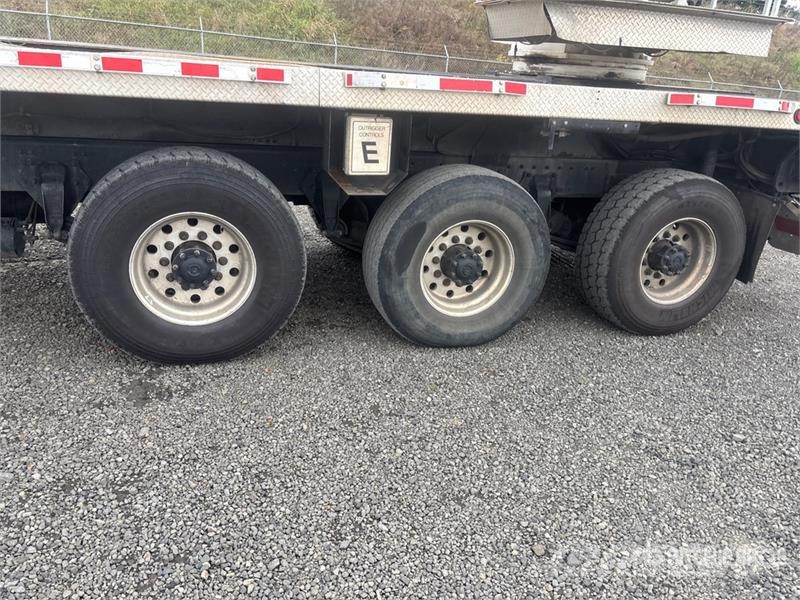 Freightliner 108SD Kamioni sa kranom