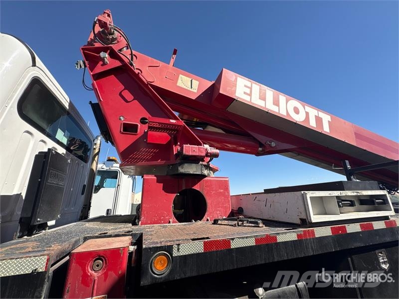 Freightliner 108SD Boom Truck شاحنات الرافعات