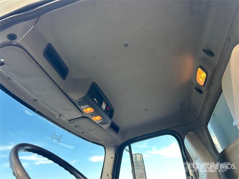 Freightliner 114SD 4x2 S/A Dump Truck Kiper tovornjaki