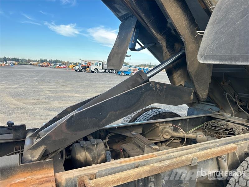 Freightliner 114SD 4x2 S/A Dump Truck Kiper tovornjaki