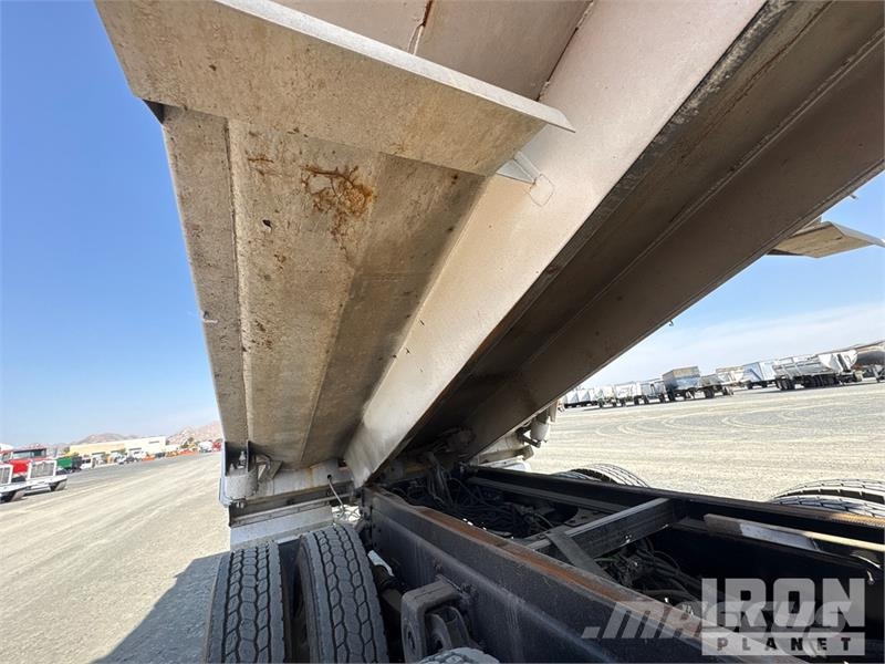 Freightliner 114SD 6x4 Transfer Set Otros componentes