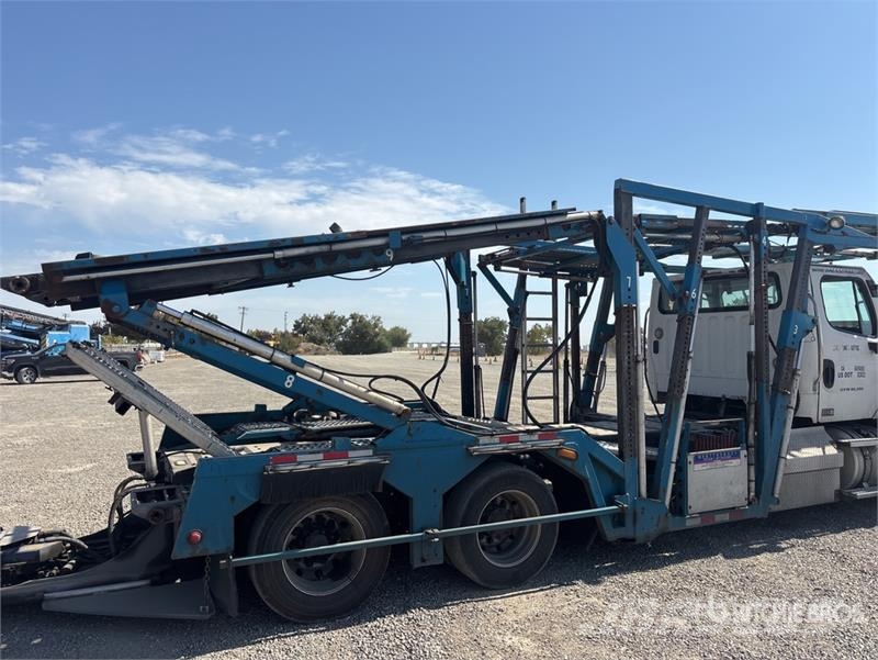 Freightliner 114SD 6x4 Car Carrier Truck Transport vehicles