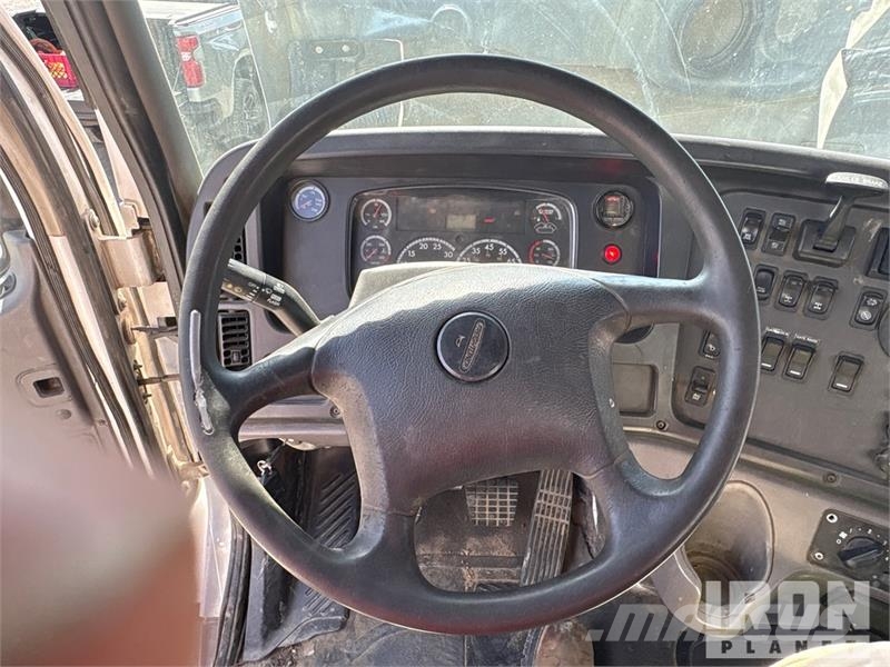 Freightliner 114SD 6x4 Transfer Set Otros componentes