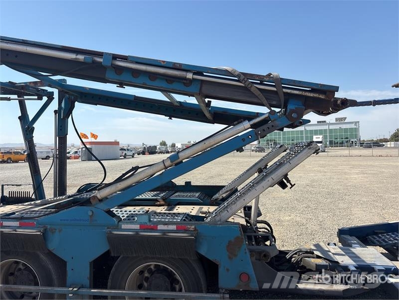 Freightliner 114SD 6x4 Car Carrier Truck Transport vehicles